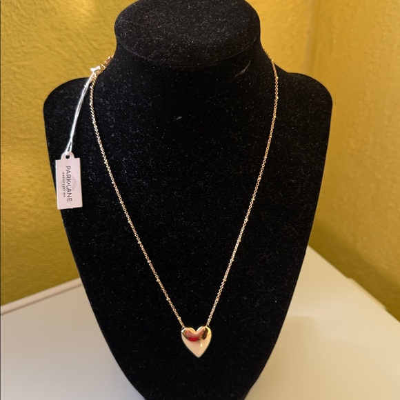 Park Lane Gold Heart Necklace New - Picture 2 of 8